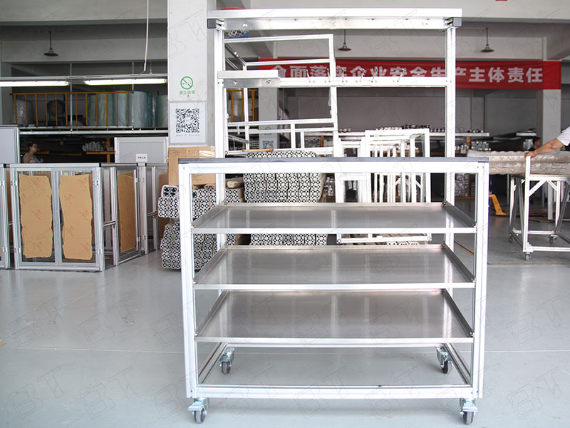 多功能工作臺(tái)